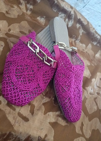 Pembe Nakışlı Örgü Kadın Terlik sandalet