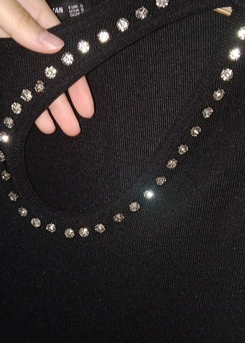 Boncuk Detaylı Siyah Uzun Triko Elbise - Görsel 4