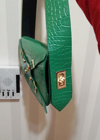 Yeşil Parlak Deri Kadın Çanta - Görsel 3
