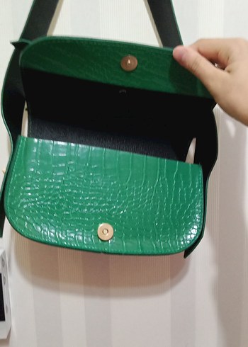 Yeşil Parlak Deri Kadın Çanta - Görsel 4