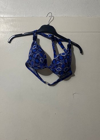 Diğer Bikini Ustu