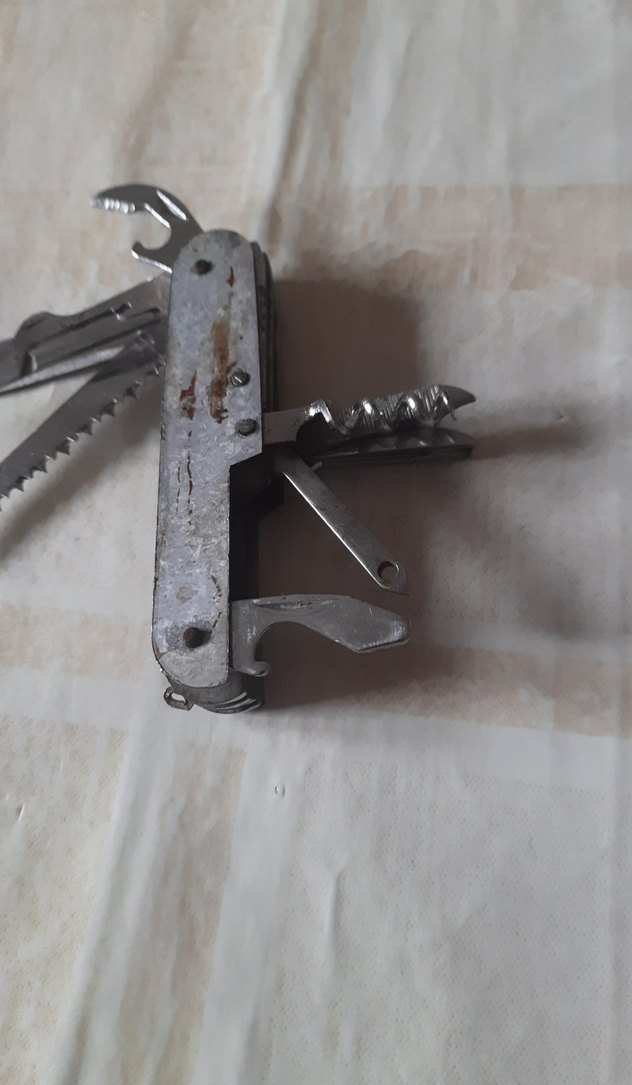 Gri Çok Fonksiyonlu Katlanabilir Çakı - Görsel 2