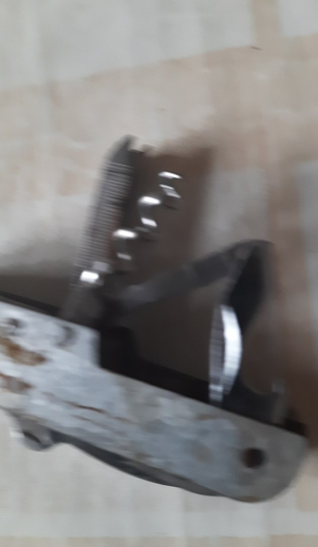 Gri Çok Fonksiyonlu Katlanabilir Çakı - Görsel 5