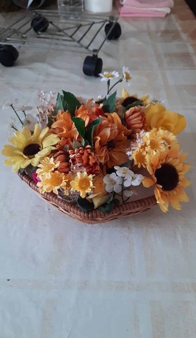 Renkli Yapay Çiçek Sepeti - Görsel 2