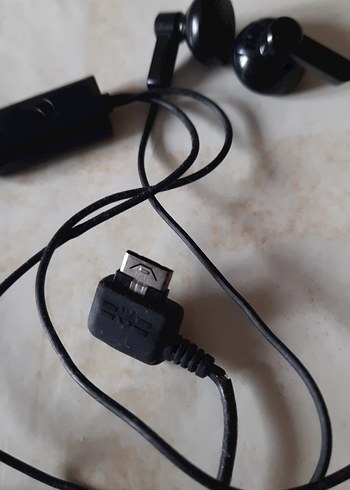Siyah Kablolu Kulaklık - Görsel 6