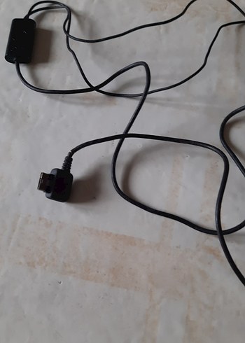 Siyah Kablolu Kulaklık - Görsel 2