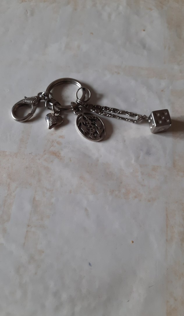 Gri Zincir Detaylı  Anahtarlık - Görsel 2