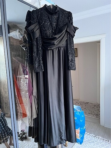 Siyah abiye elbise - Görsel 2