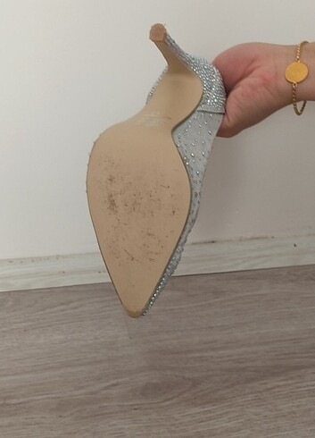 Zara 1 kez kullanılan stiletto 