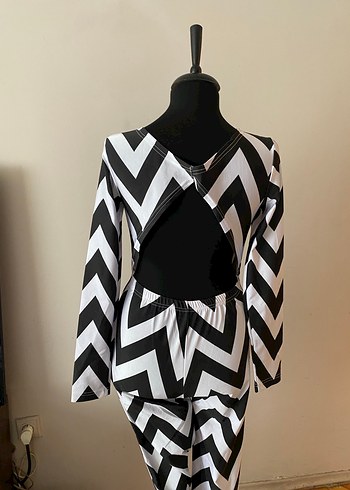 Zebra Desenli V Yaka Tulum - Görsel 3