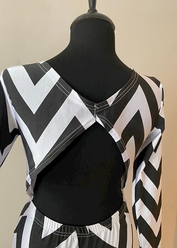 Zebra Desenli V Yaka Tulum - Görsel 6