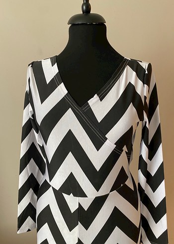 Zebra Desenli V Yaka Tulum - Görsel 2