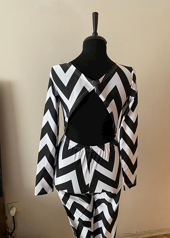 Zara Zebra Desenli Beyaz V Yaka Tulum - Görsel 3