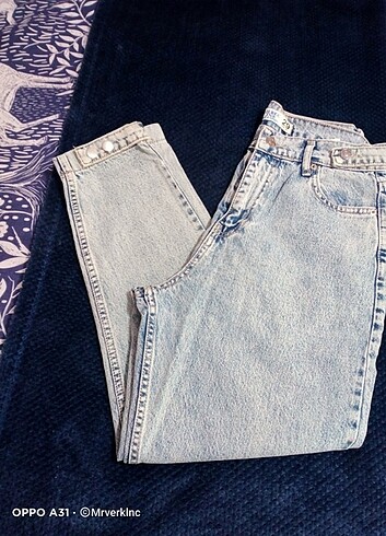 Mom Jean 