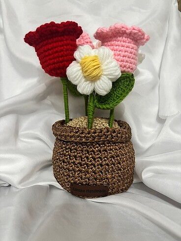  Beden Amigurumi saksı