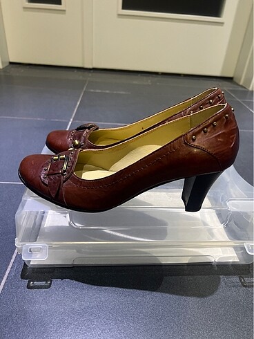 36 Beden Kural Collection deri( metal süsleme) ayakkabı