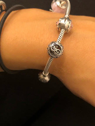 Pandora E harfli pandora charm