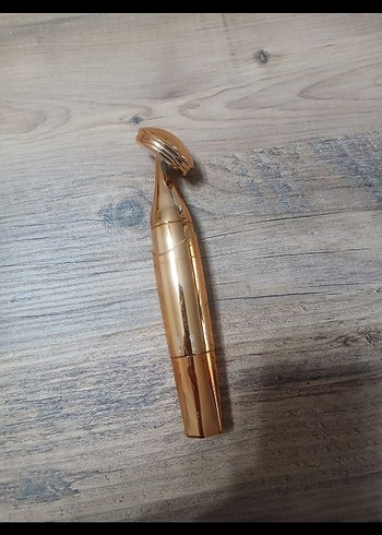 Altın Renkli Parlak Yüz Temizleme ve masaj Cihazı - Görsel 3