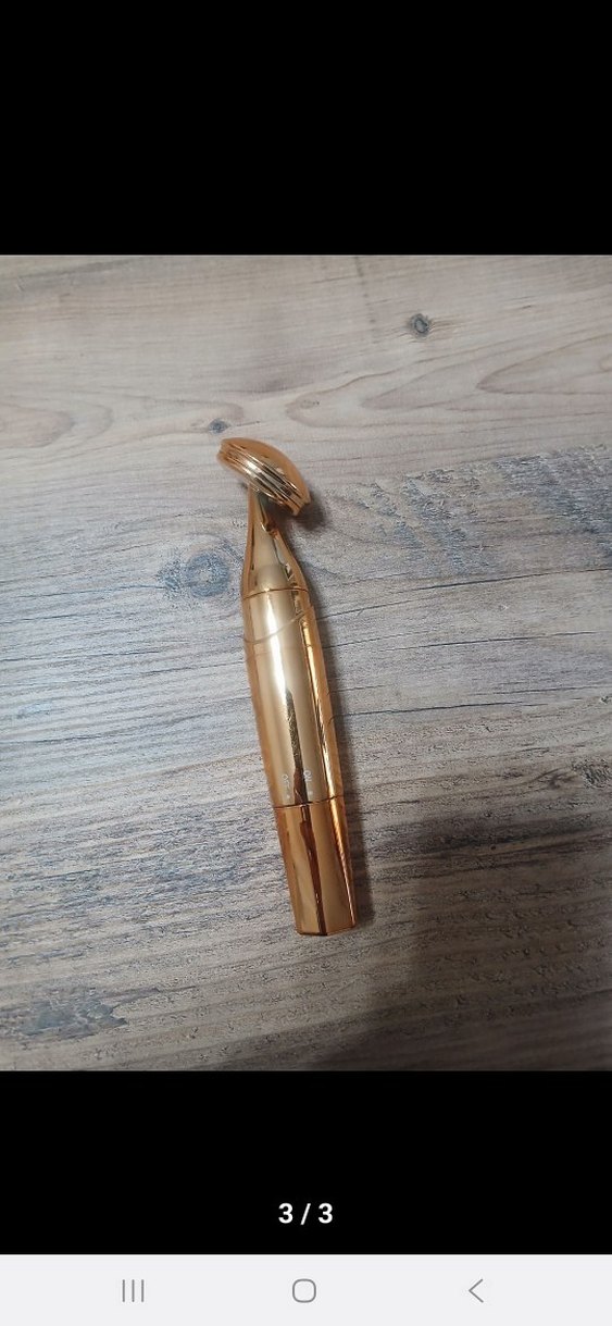 Altın Renkli Parlak Yüz Temizleme ve masaj Cihazı - Görsel 3