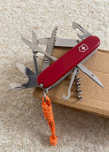 Victorinox Swiss Army Hunstman 1.3713