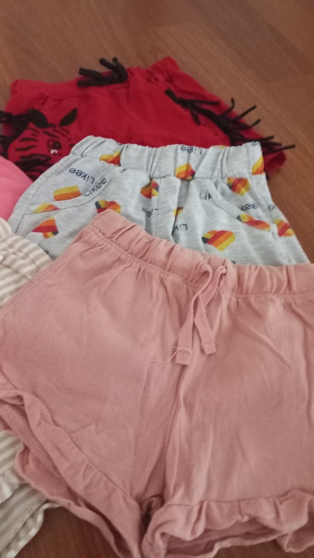 Kızlar için Çok Renkli Pamuklu Şort Seti - Görsel 3