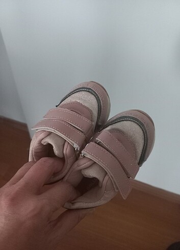 21 Beden pembe Renk Kiz cocuk ayakkabi.