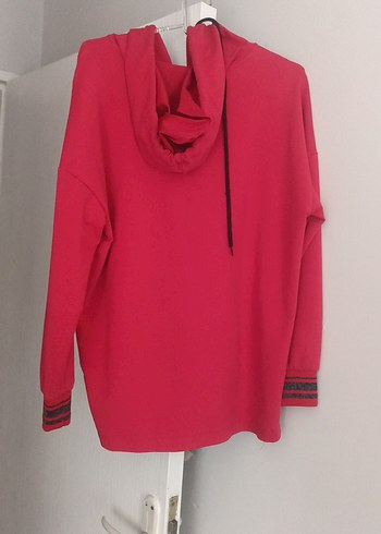 m Beden Kırmızı Kapüşonlu Nakış Detaylı Kadın Sweatshirt