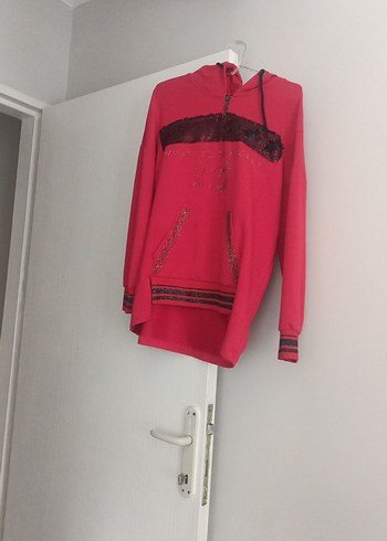 Diğer Kırmızı Kapüşonlu Nakış Detaylı Kadın Sweatshirt