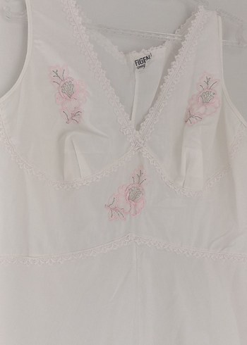 Nakışlı V Yakalı Uzun Beyaz Kadın gecelik sabahlık - Görsel 3