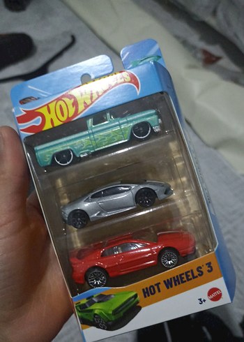 Hot Wheels 3'lü Mini Araba Seti - Görsel 2