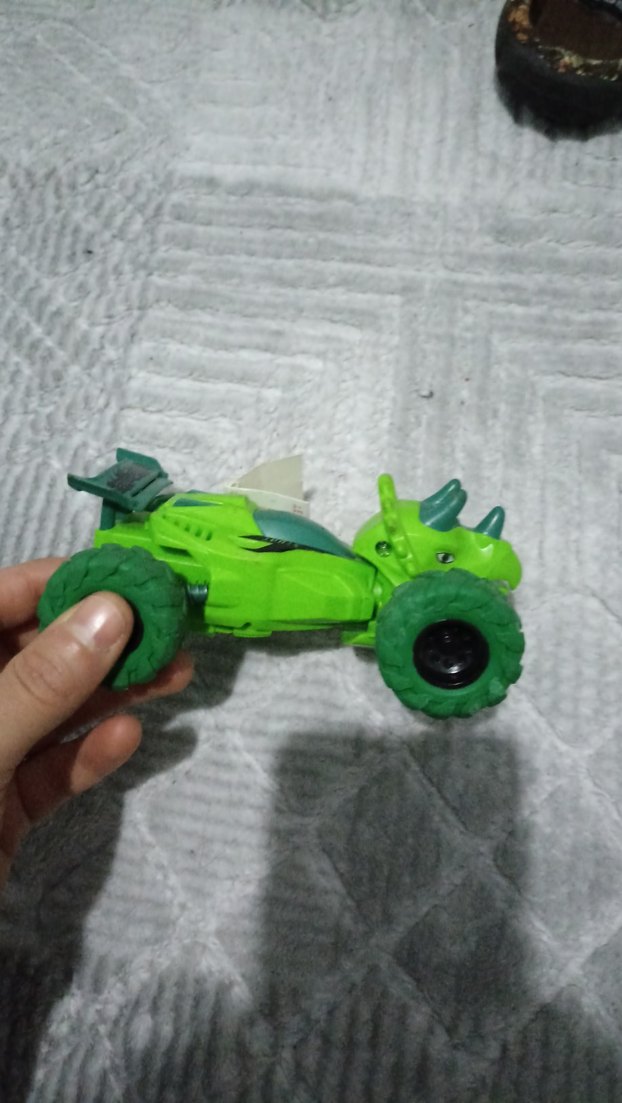 Yeşil Renkli Oyuncak Araba - Görsel 2