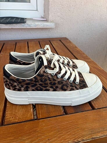 37 Beden ZARA LEOPAR AYAKKABI