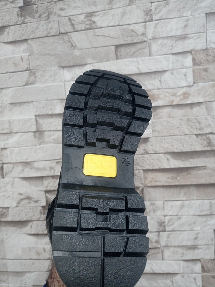 Caterpillar Siyah Erkek Bot - Görsel 5