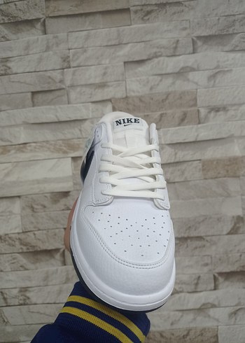 Nike SB Beyaz Bağcıklı Günlük Spor Ayakkabı - Görsel 4