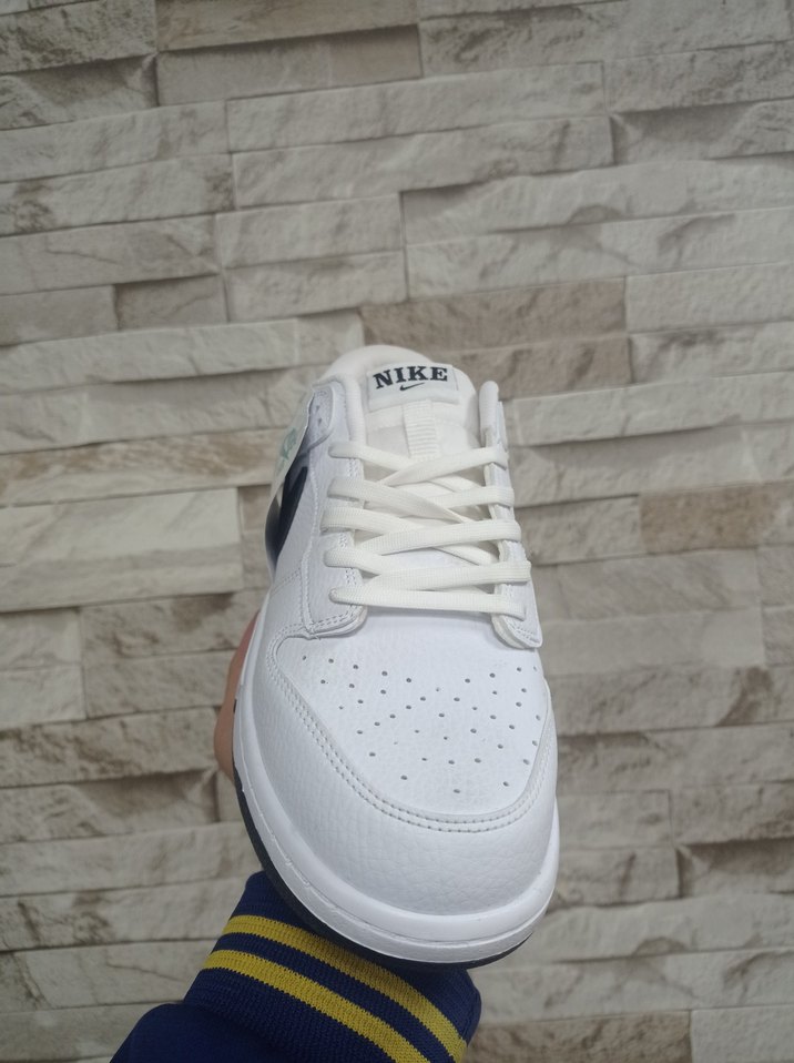 Nike SB Beyaz Bağcıklı Günlük Spor Ayakkabı - Görsel 4