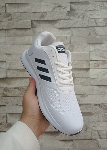 Erkek Beyaz Adidas Spor Ayakkabı - Görsel 2