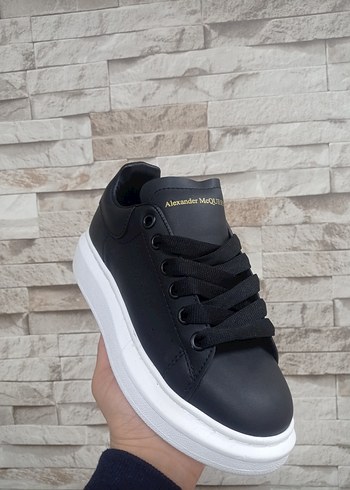 Alexander McQueen 39