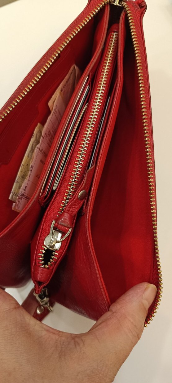 Kadın Parlak Kırmızı Deri Fermuarlı Cüzdan - Görsel 3