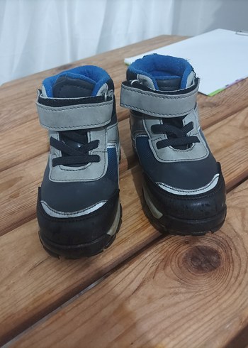 LC Waikiki Gri Mavi Erkek Çocuk Kauçuk Bot