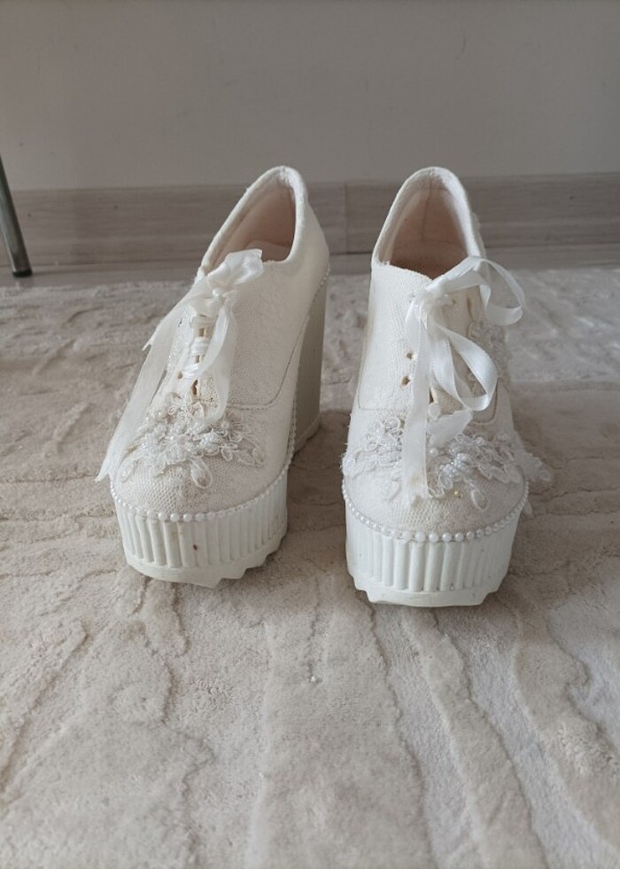 Dolgu topuk gelin ayakkabısı - Görsel 3