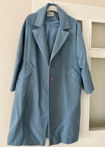 Mavi Düğmeli Uzun Kaban - Görsel 5