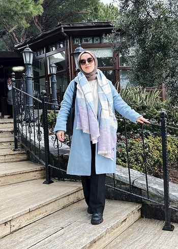 Mavi Düğmeli Uzun Kaban - Görsel 2