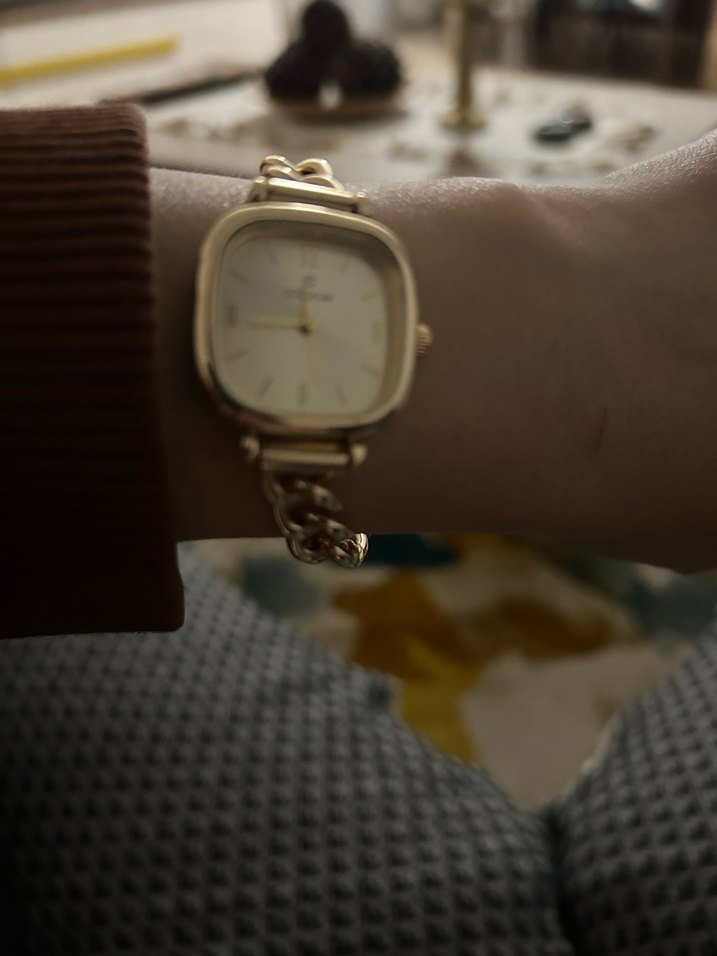 Zincir Detaylı Vintage Kadın Saati - Görsel 3