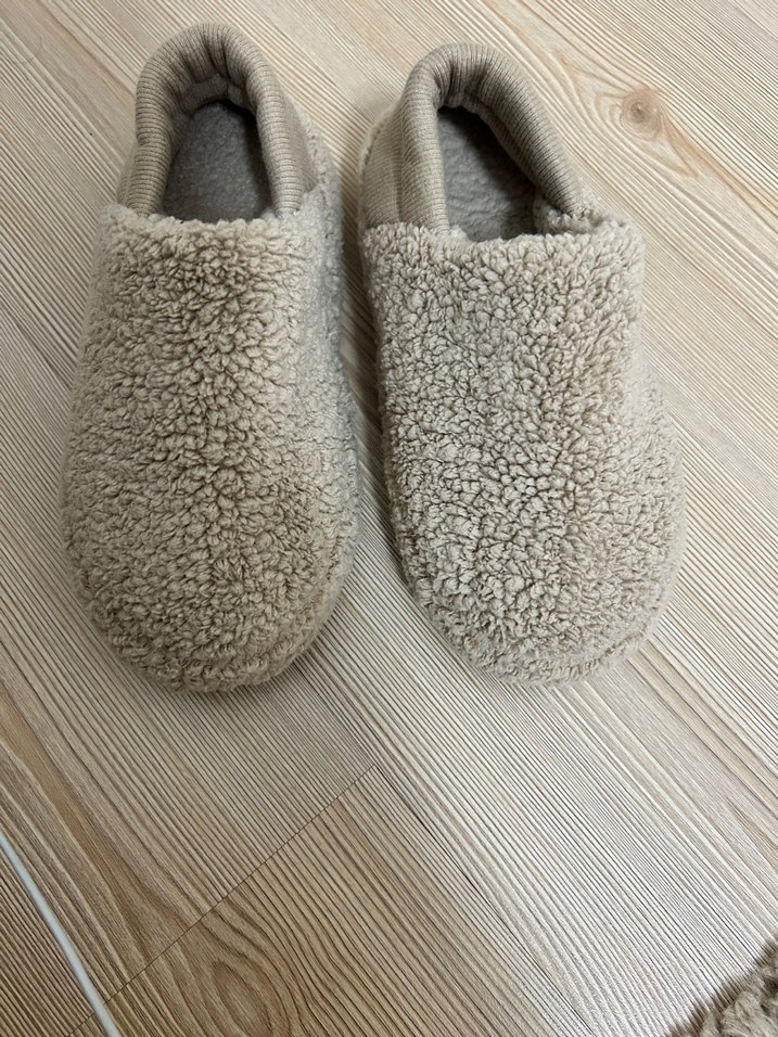 Krem Kürk Detaylı Kadın Ev ayakkabısı - Görsel 2