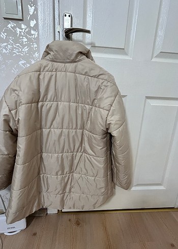 Bej Kemerli Kısa Kadın Kışlık Mont - Görsel 5