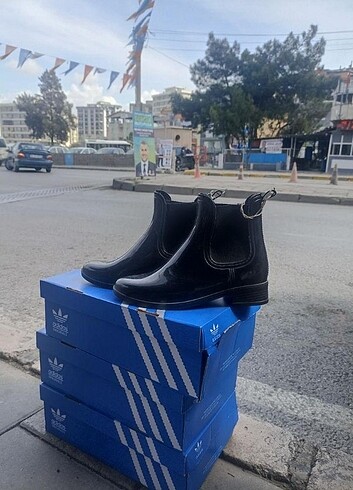 Diğer Kadın bot