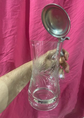 Beden Kapaklı İşlemeli Cam Bira Bardağı