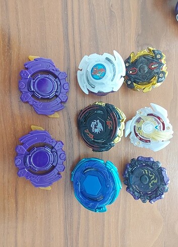 Satılık beyblade burst modelleri