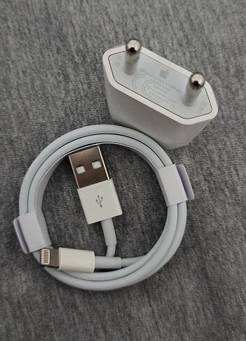Orijinal iPhone şarj aleti 