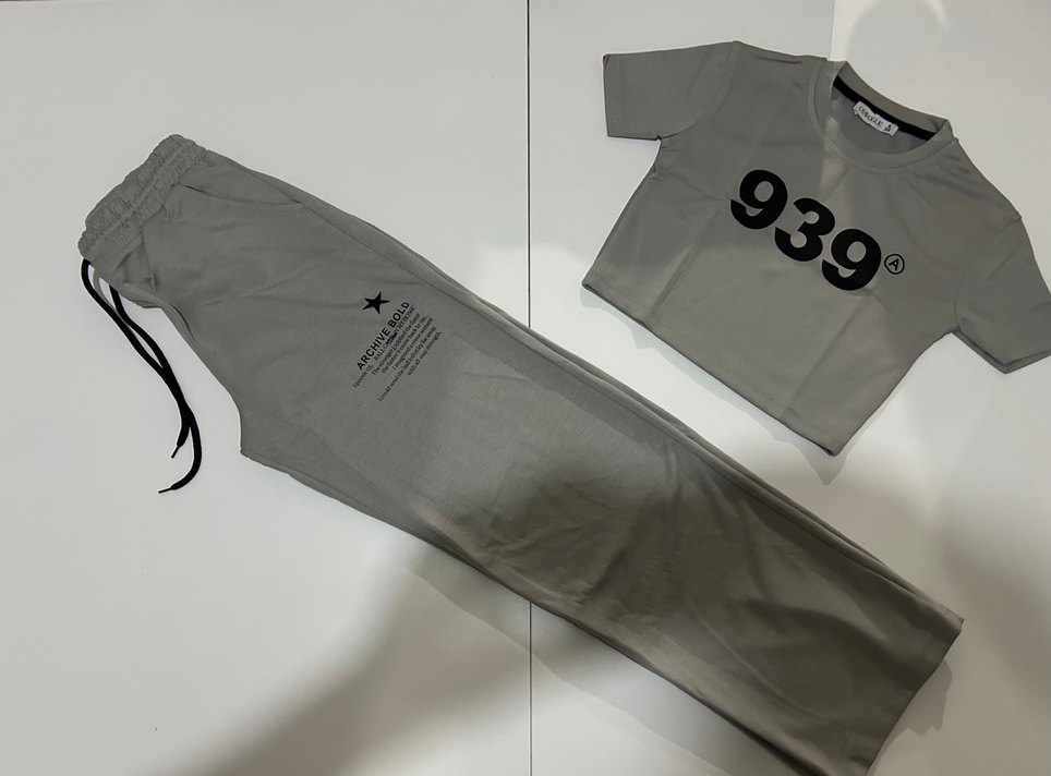 Şık Eşofman Takımı - Görsel 2